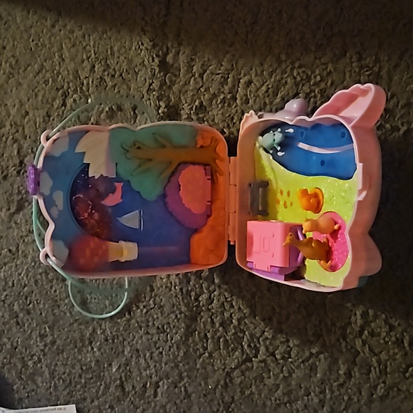 Polly Pocket - Picture 2 of 2